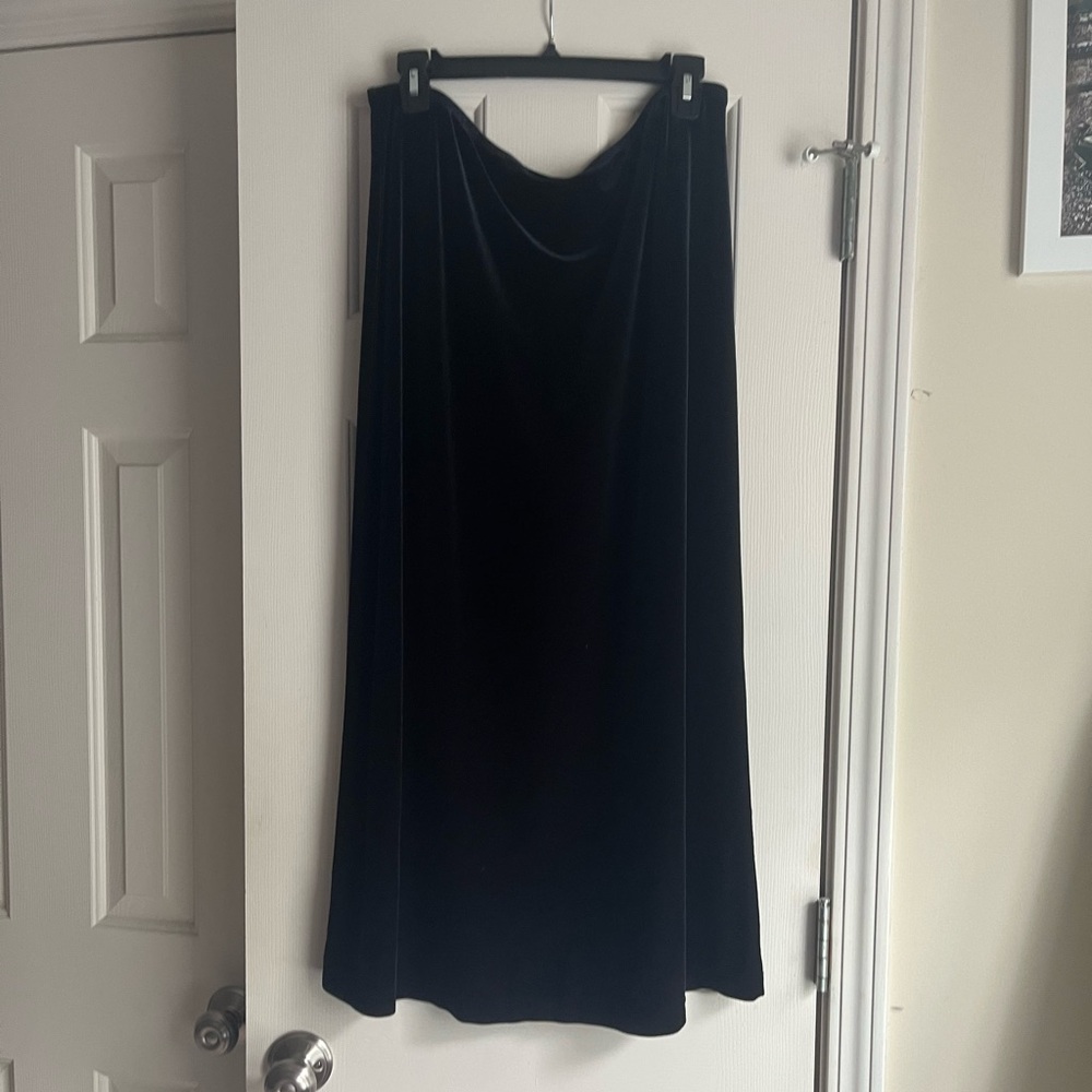 Old Navy Black Velvet Stretchy Maxi Skirt